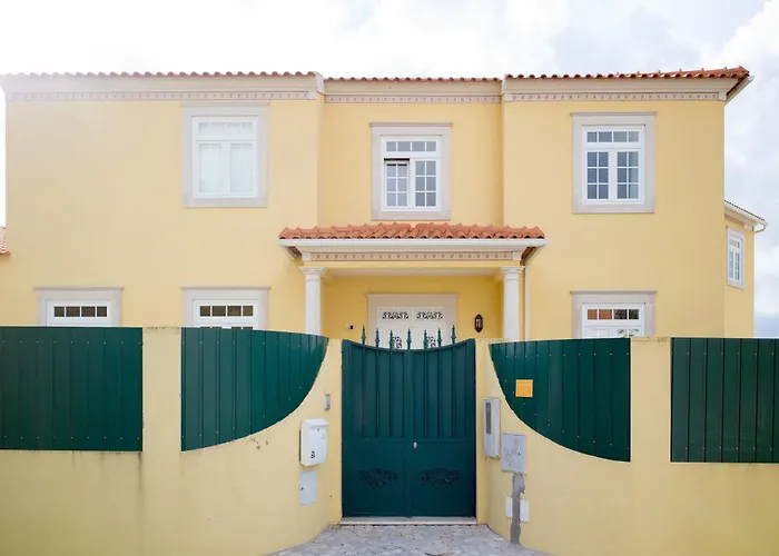 佩德拉诺布雷之家酒店 住宿加早餐酒店 Nadadouro