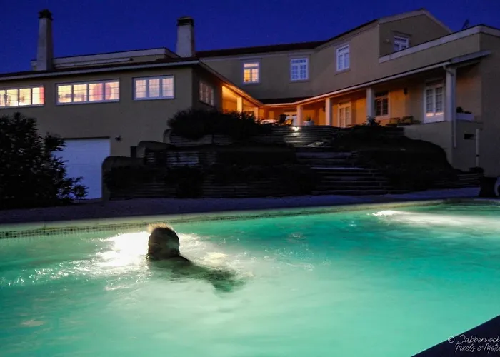 佩德拉诺布雷之家酒店 Nadadouro