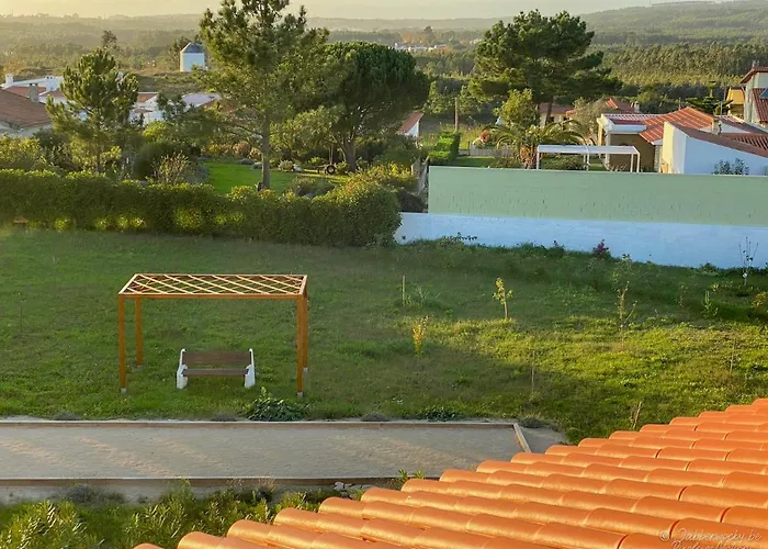 佩德拉诺布雷之家酒店 住宿加早餐酒店 Nadadouro